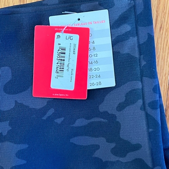 EcoCare Seamless Spanx Leggings Black Camo size Large NWT - Picture 5 of 8